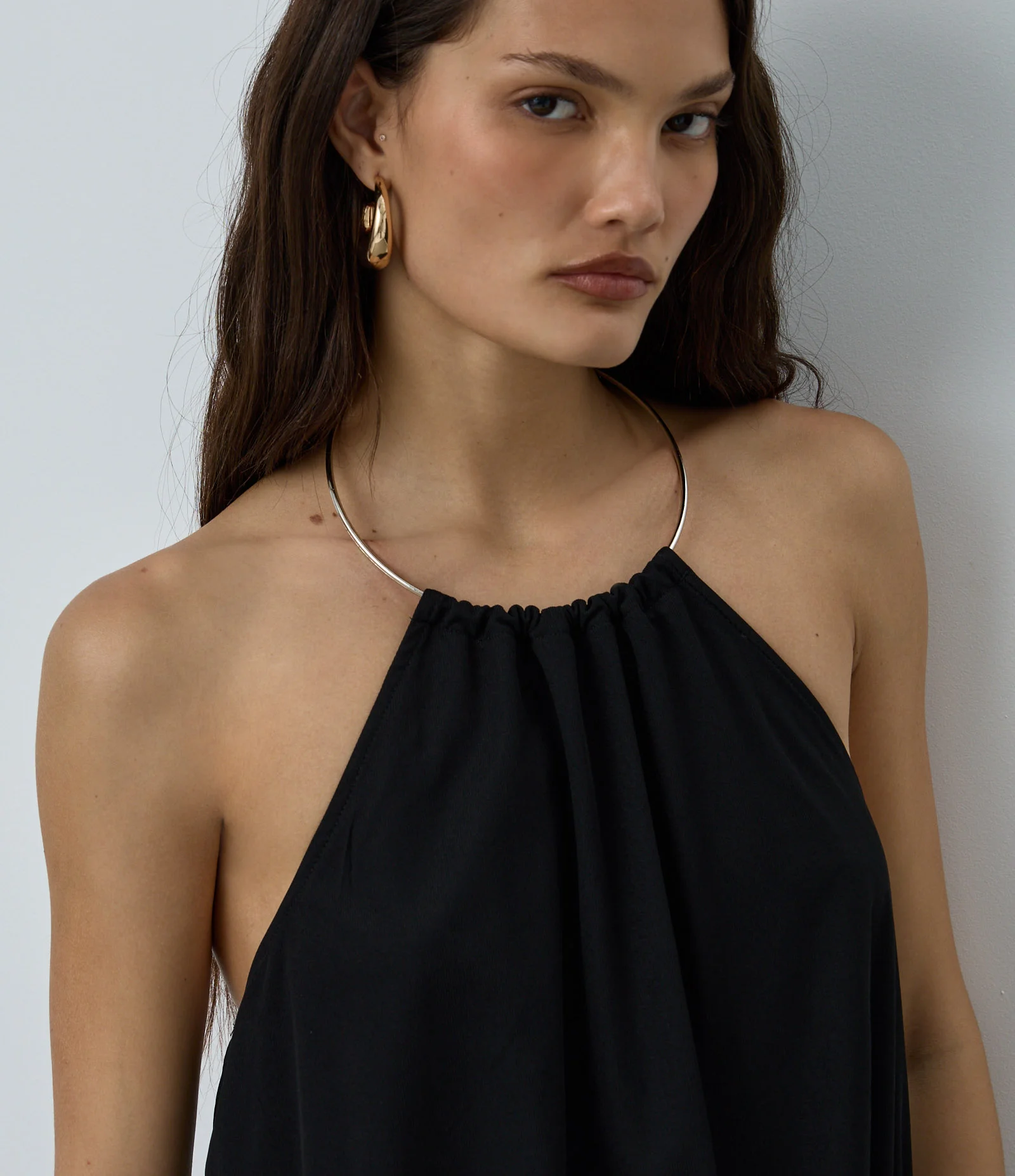 Body Frente Única em Microfibra com Tule e Aviamento Colar Preto 3