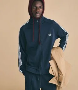 Casaco em Helanca com Bordado Localizado e Listras Contrastantes