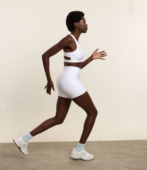 Cor: Branco | Tamanho: P