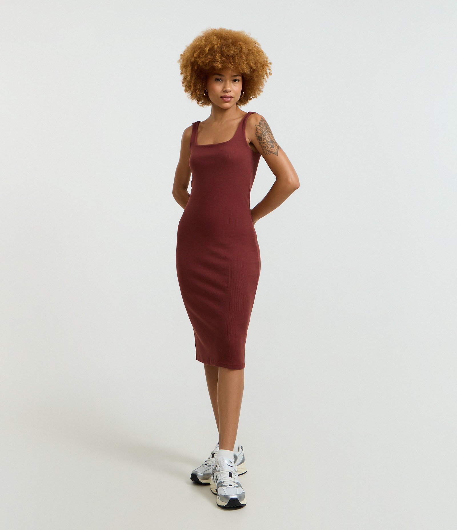 Vestido Midi em Ribana com Decote Quadrado Marrom 1