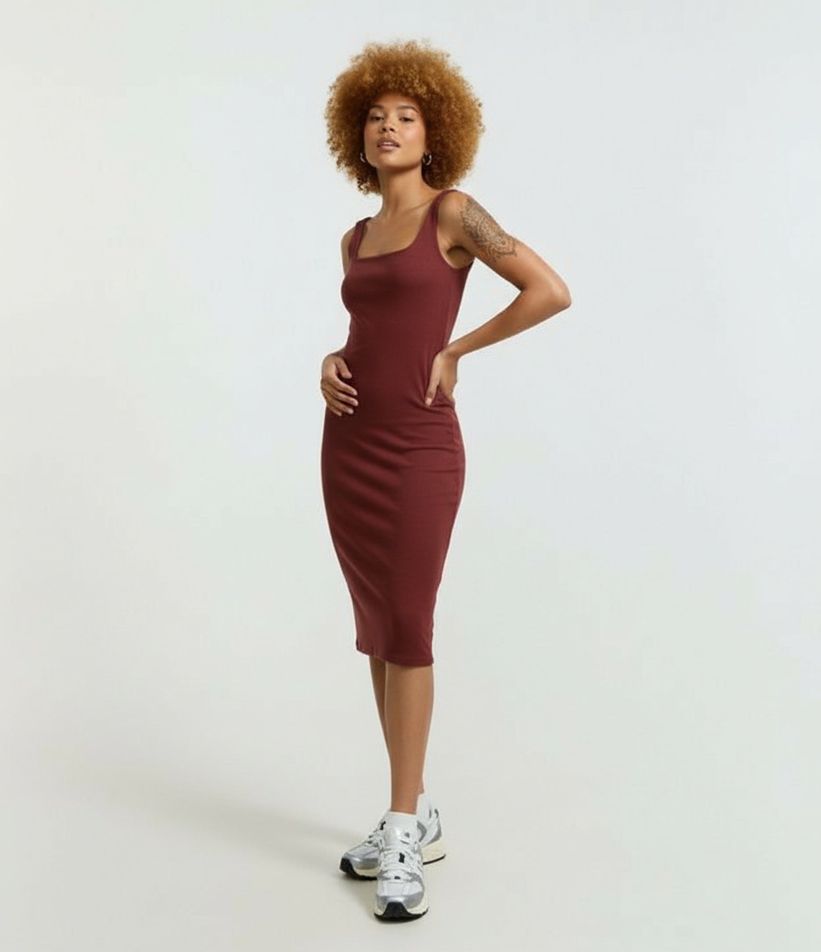 Vestido Midi em Ribana com Decote Quadrado Marrom 6