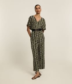 Macacão Pantalona em Crepe com Estampa Geométrica e Amarração nas costas