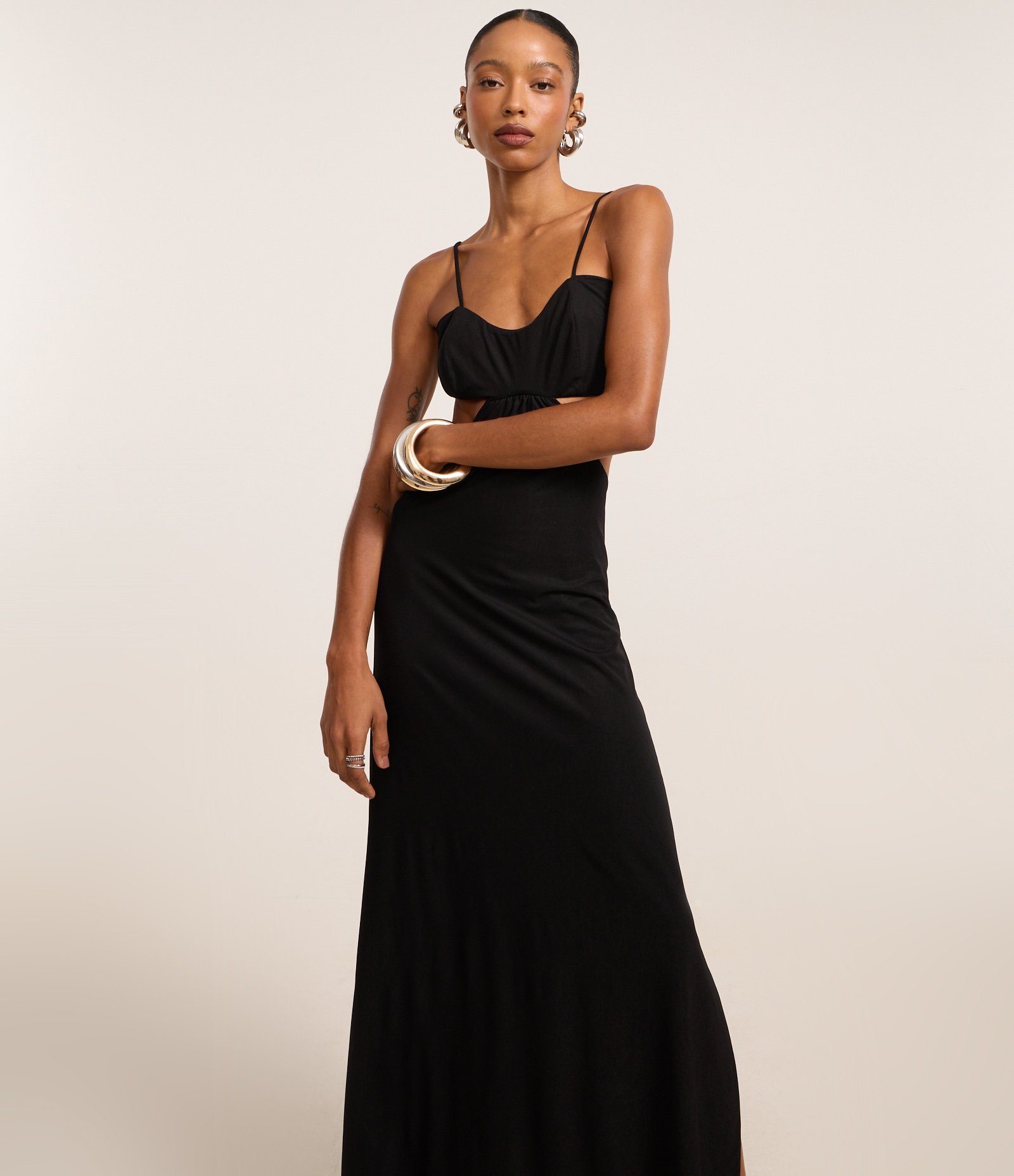 Vestido Ajustado New Midi em Tule com Vazado Preto 2