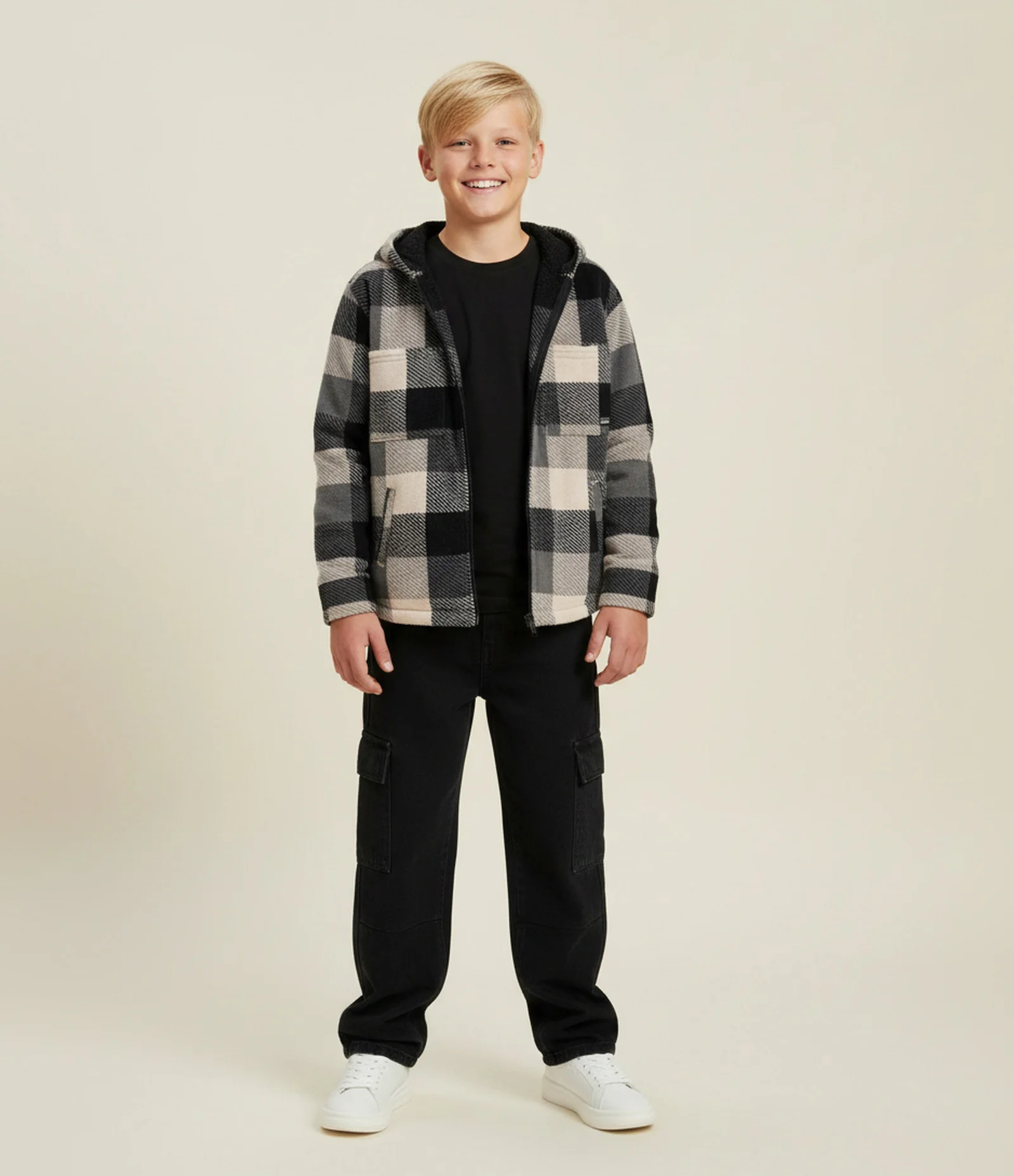 Casaco Infantil em Fleece com Estampa Xadrez e Capuz – Tam 5 a 14 Anos Preto 1