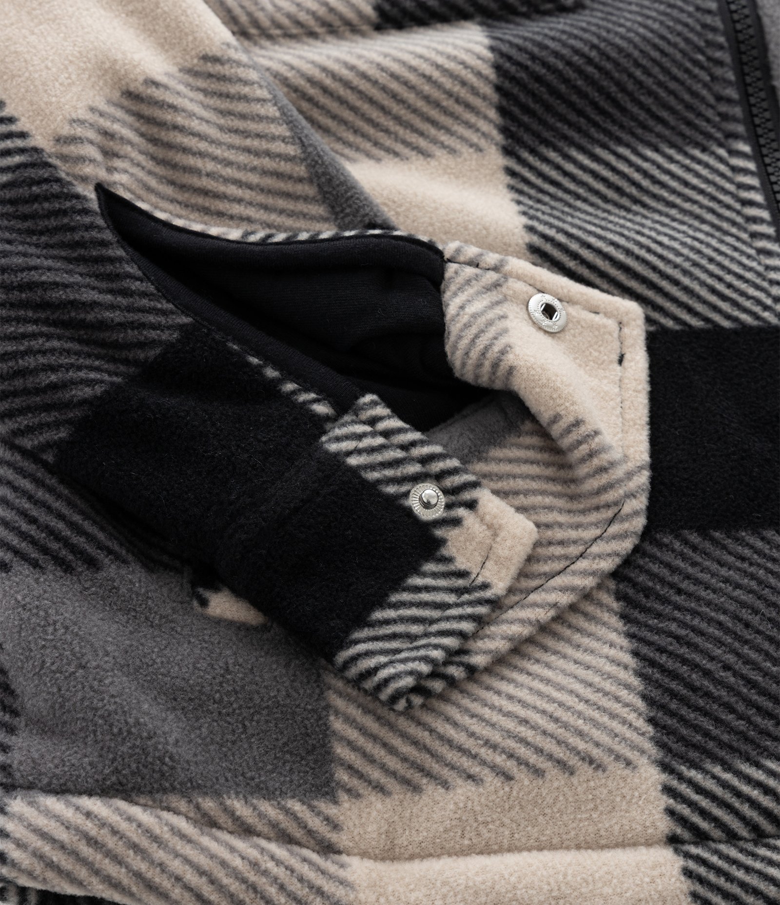 Casaco Infantil em Fleece com Estampa Xadrez e Capuz – Tam 5 a 14 Anos Preto 5