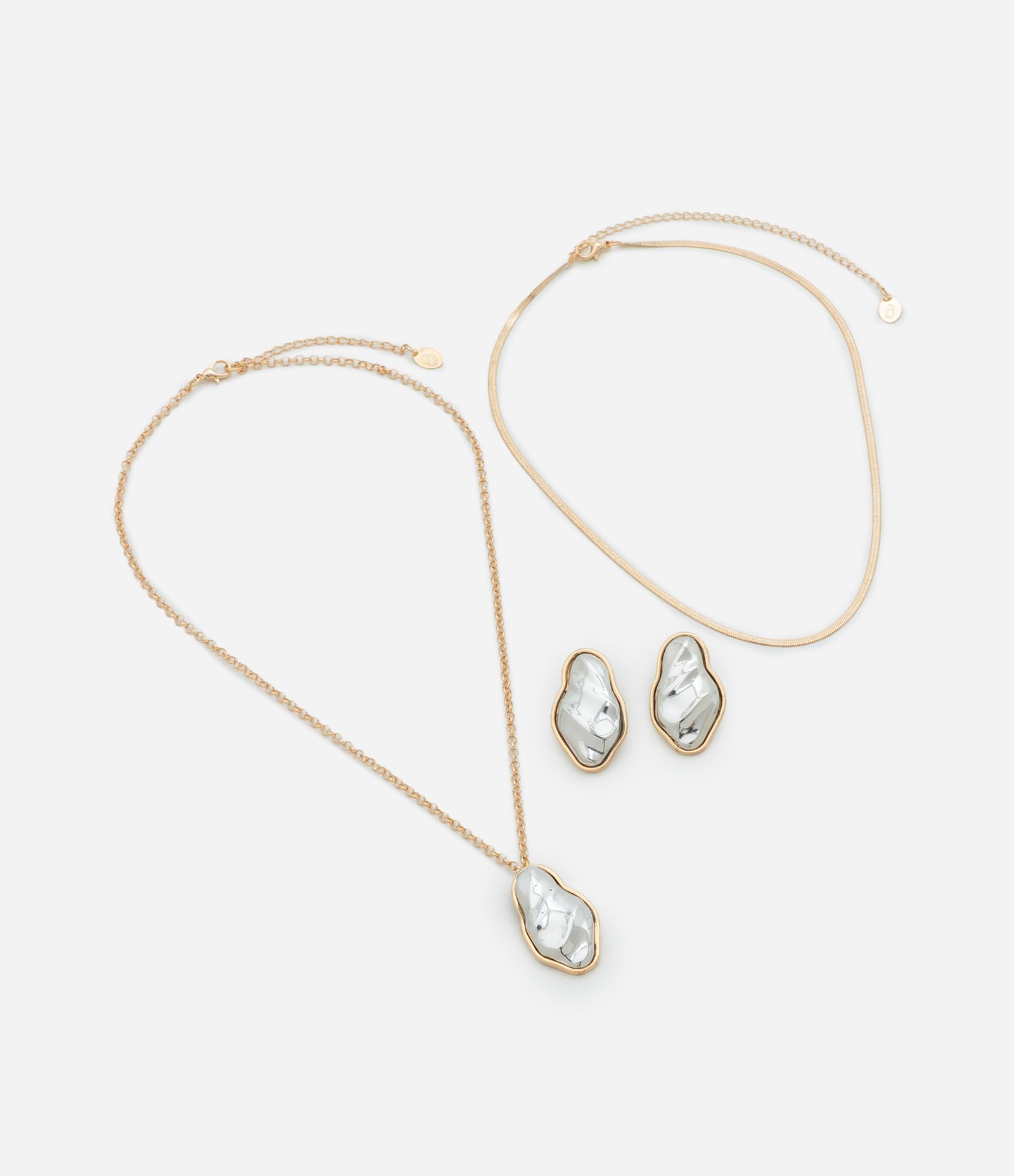 Conjunto de Colar Camadas e Brinco com Pingente Orgânicos Dourado 2