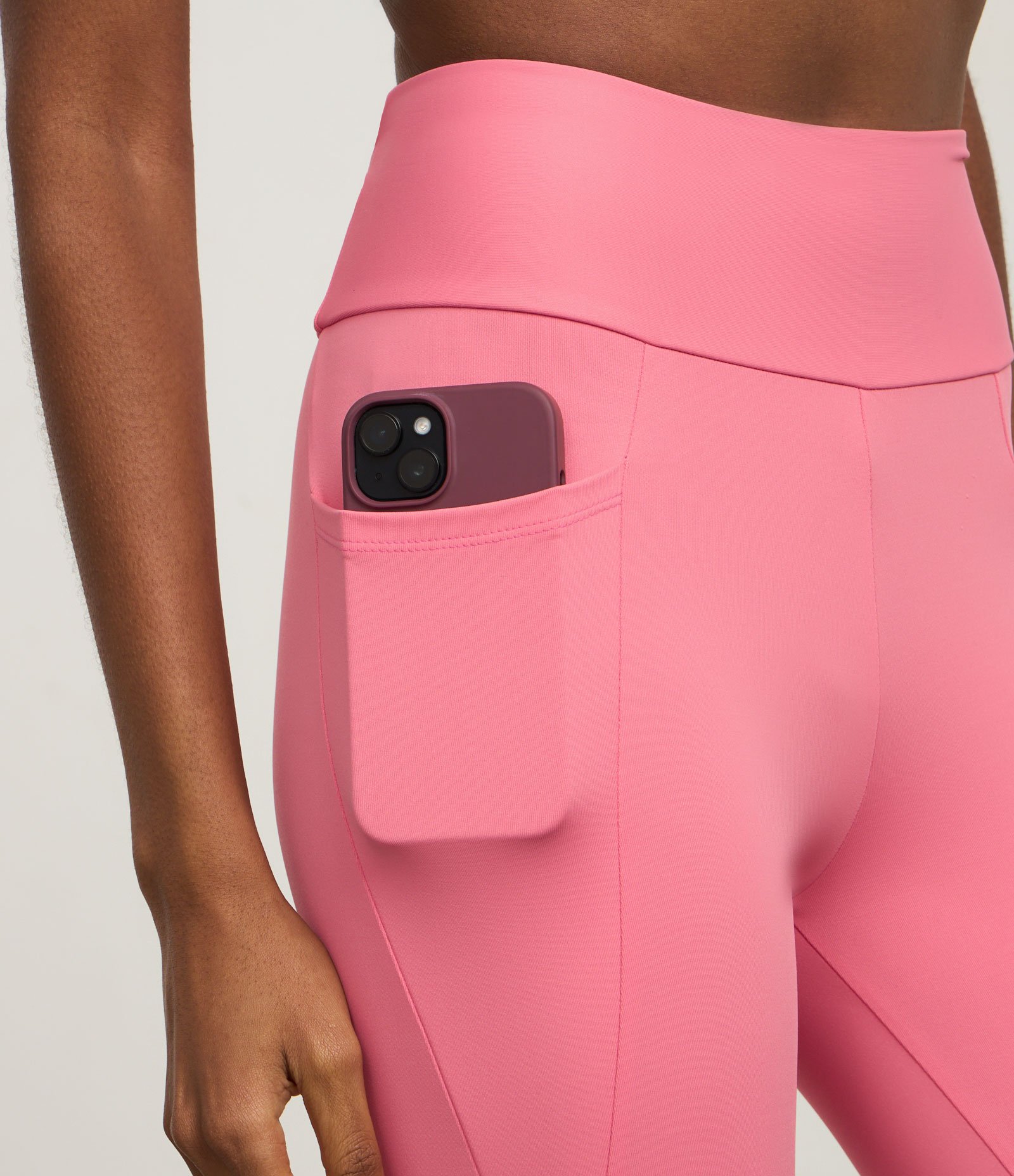 Calça Legging Esportiva em Microfibra Pesada com Tiras Elásticas Cruzadas Rosa 3