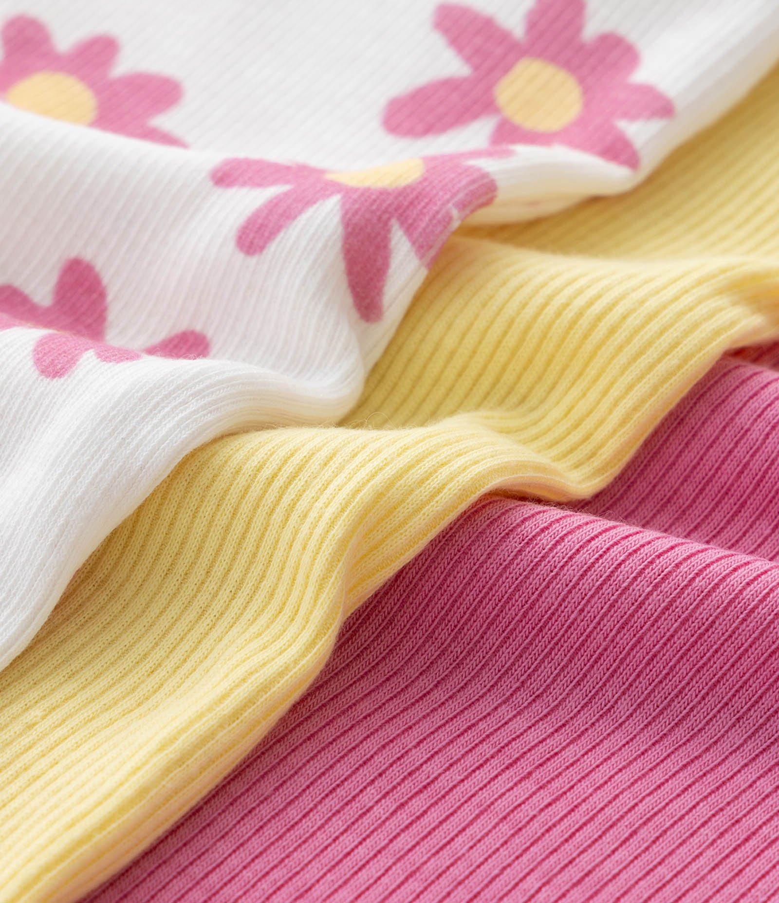 Kit 03 Regatas Infantis em Ribana com Detalhes de Flor Multicores 4