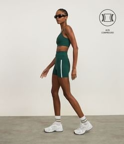 Bermuda Crossfiteira Esportiva com Cós Dobrado e Viés Contrastante