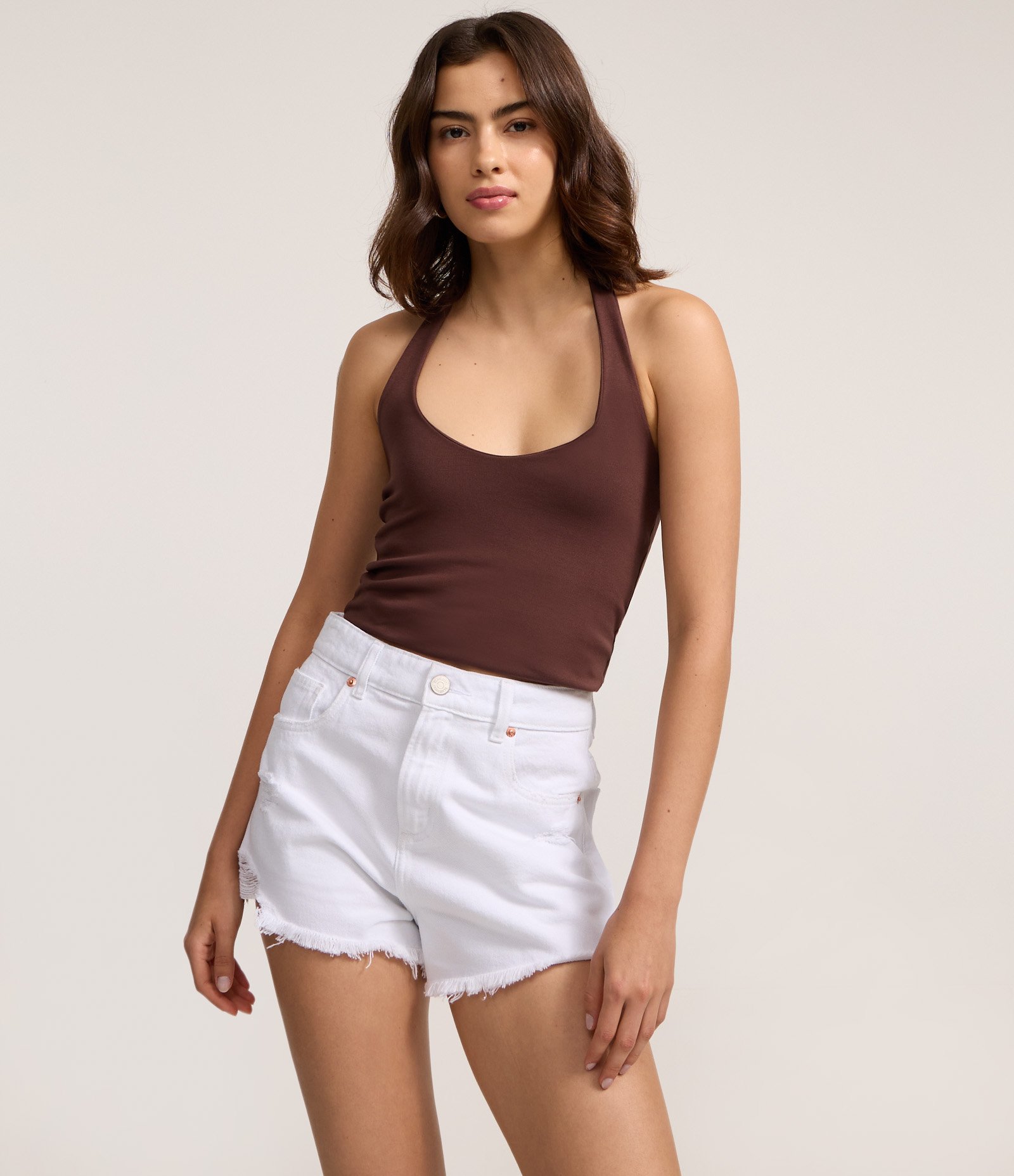 Short Slim em Sarja com Franjjas na Barra Desfeita Branco 2