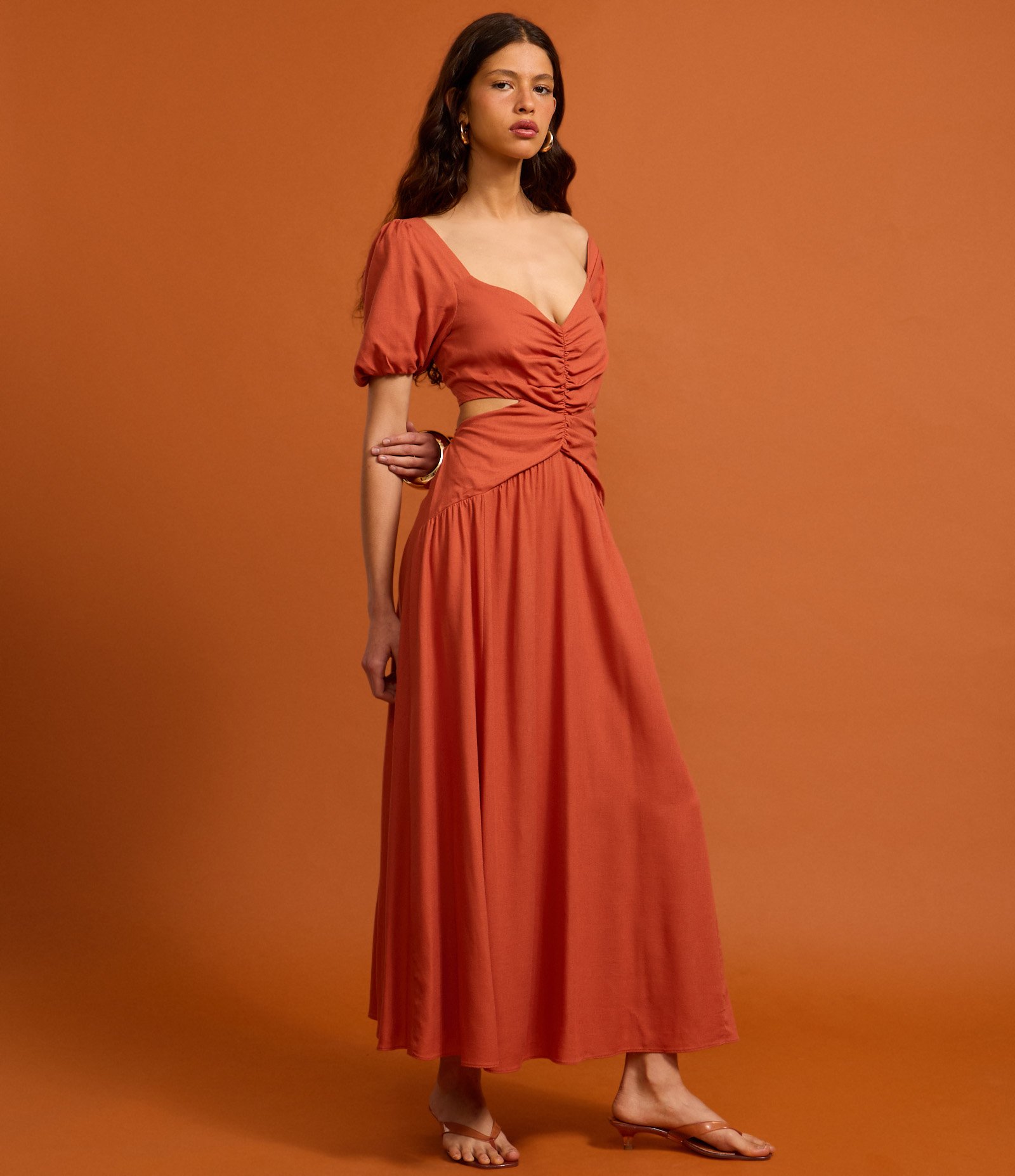 Vestido Long Midi em Viscolinho com Franzido no Busto e Detalhe Lateral Laranja 5