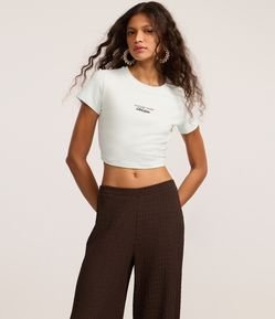 Calça Texturizada com Cós Elásticos