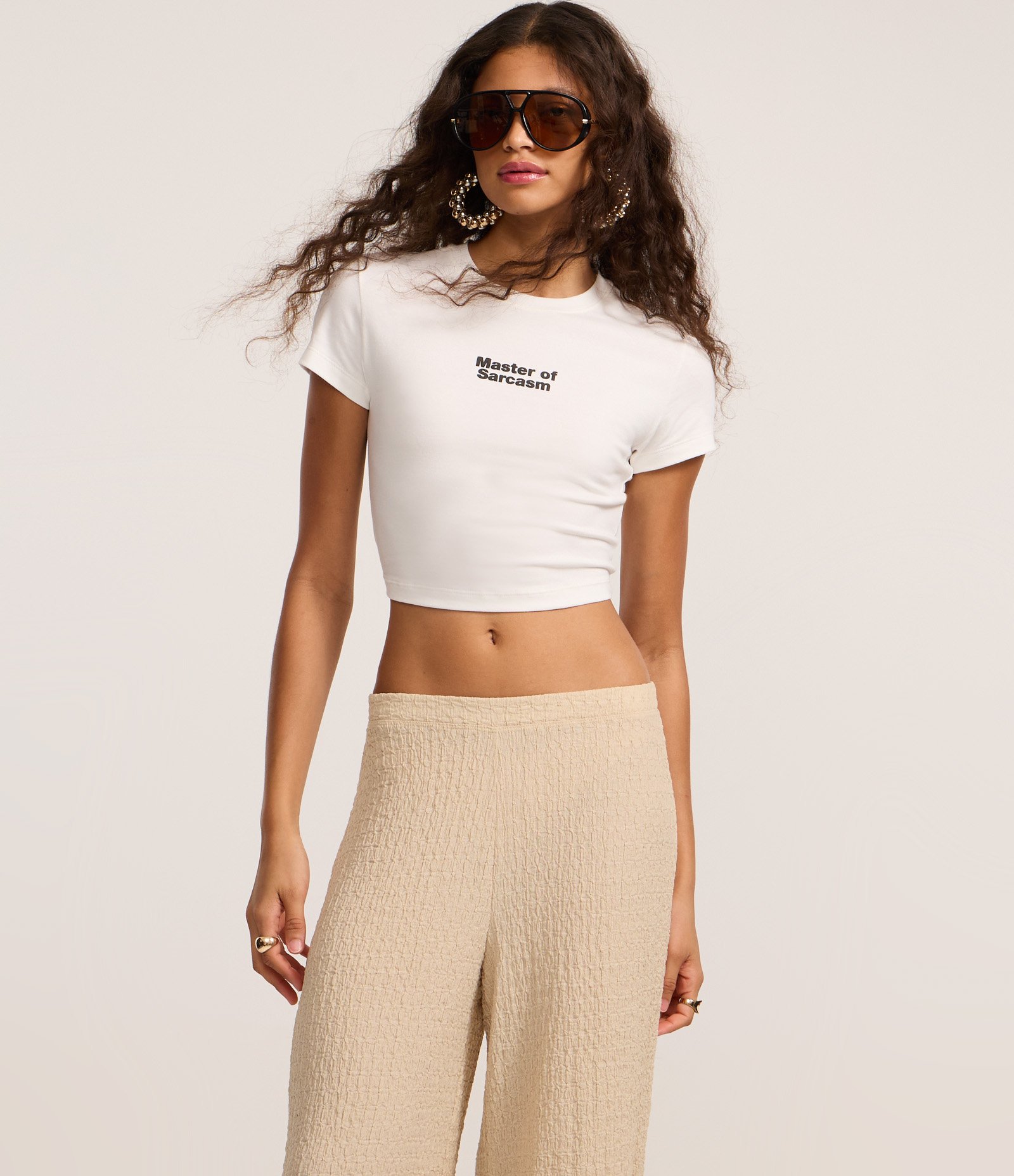 Calça Texturizada com Cós Elásticos Bege 2