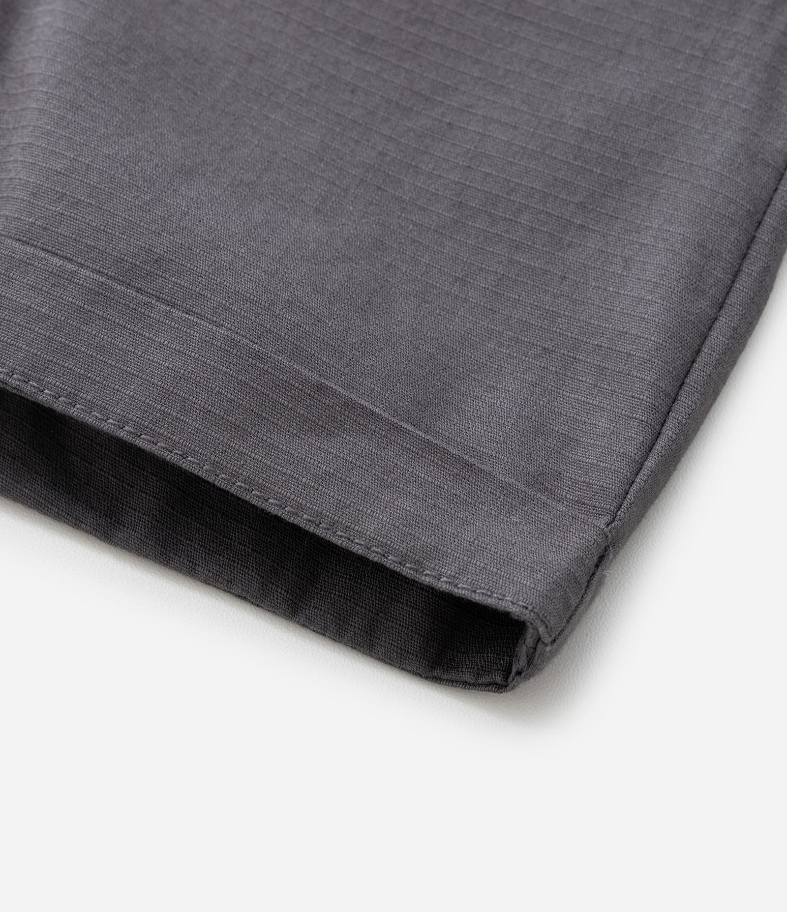 Bermuda Infantil em Sarja com Cós Elástico e Bolsos – Tam RN a 18 Meses Cinza Chumbo 4