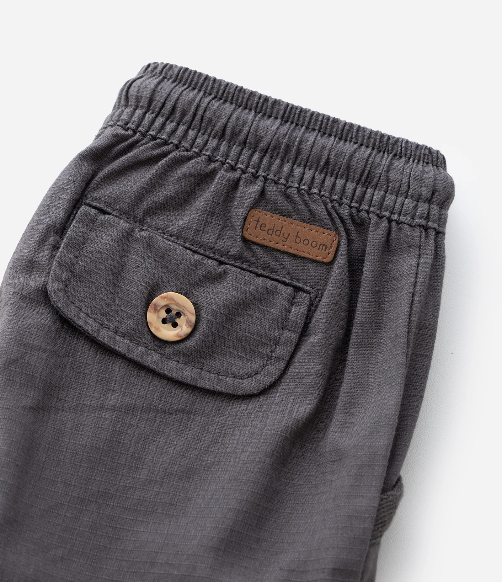 Bermuda Infantil em Sarja com Cós Elástico e Bolsos – Tam RN a 18 Meses Cinza Chumbo 6