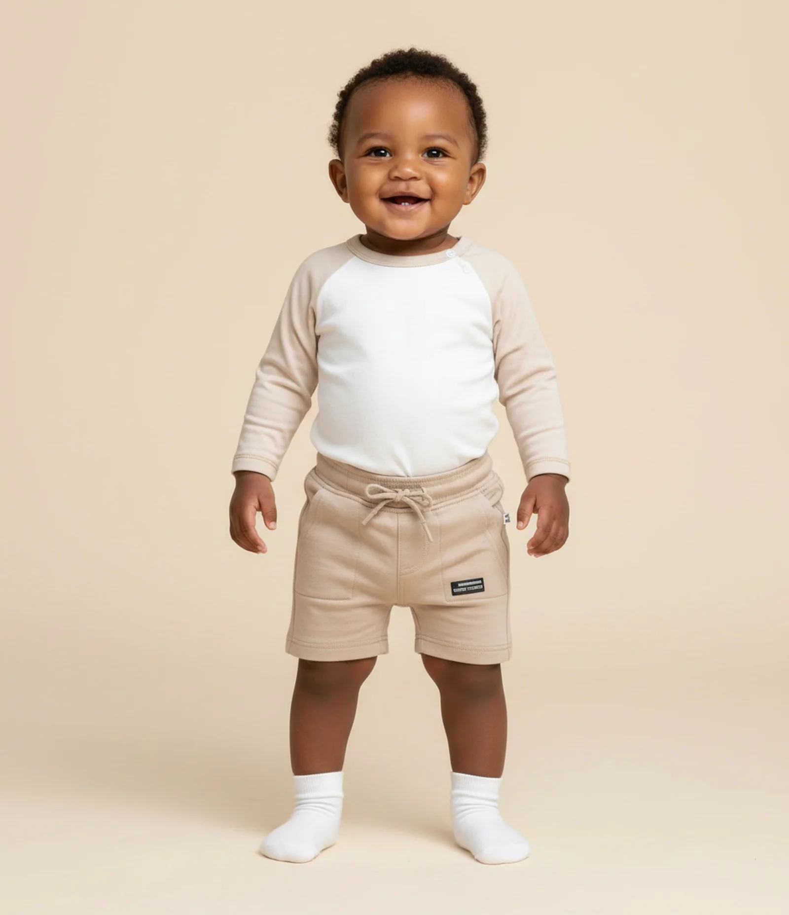 Bermuda Infantil com Bolsos - Tam RN a 18 Meses Bege 1