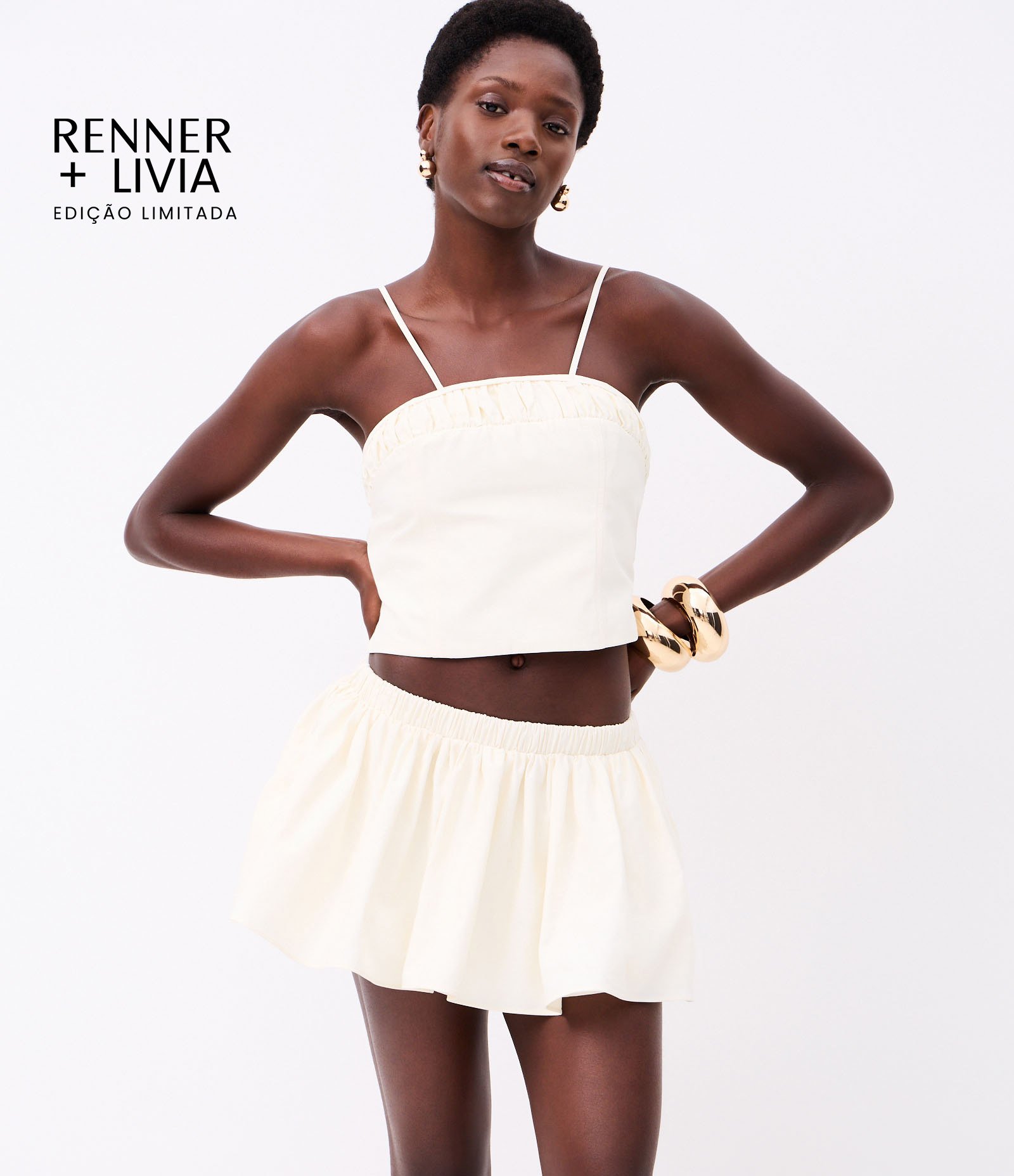 Short Saia Curto em Tricoline com Elástico no Cós e Franzidos Off White 1