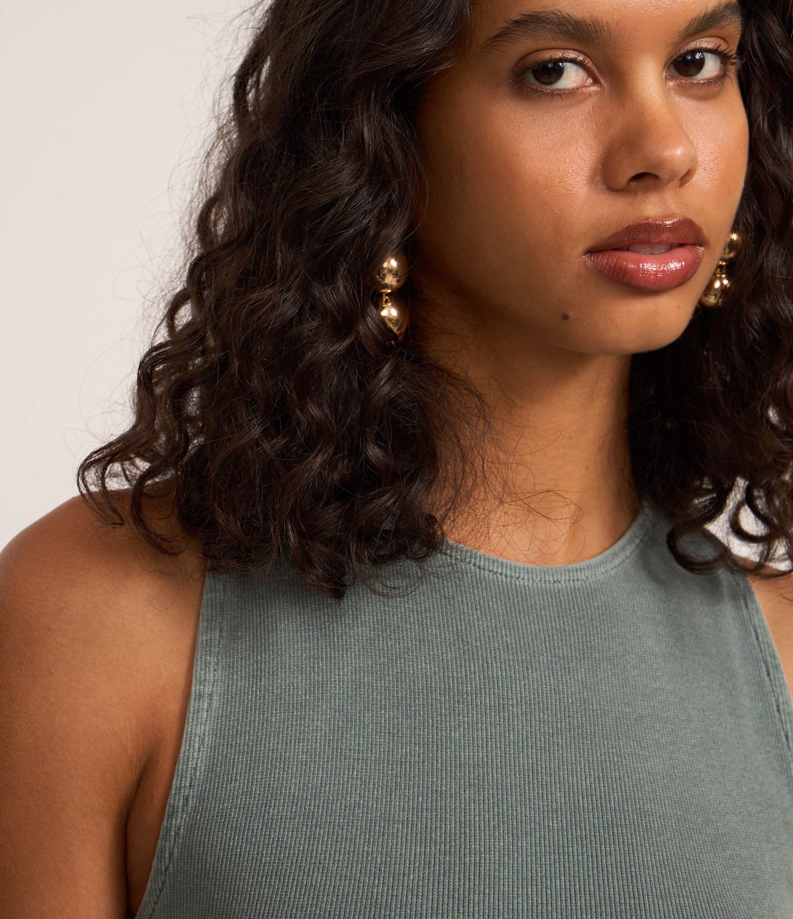 Vestido New Midi em Ribana com Costas Abertas Verde Marmorizado 3