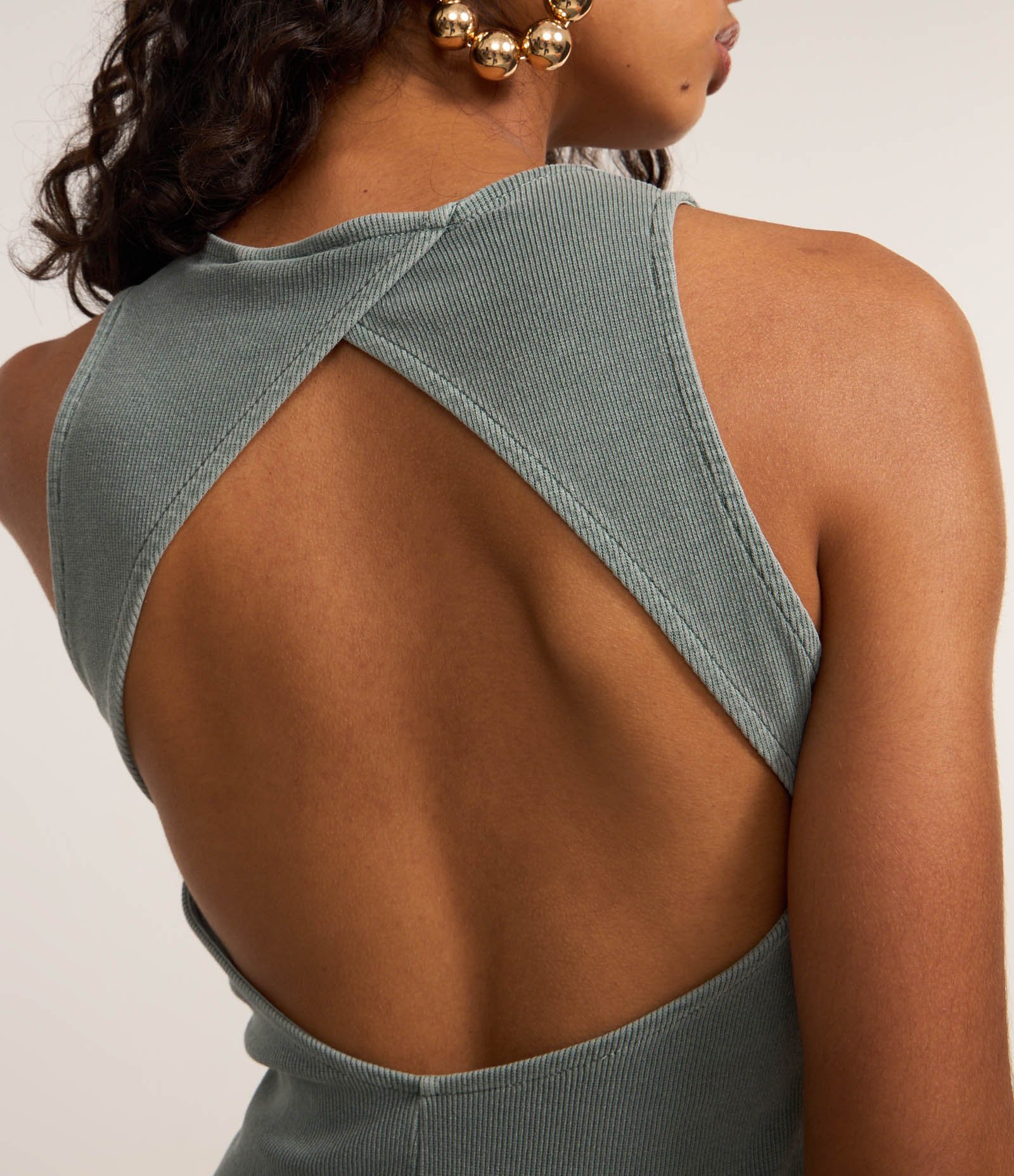 Vestido New Midi em Ribana com Costas Abertas Verde Marmorizado 4