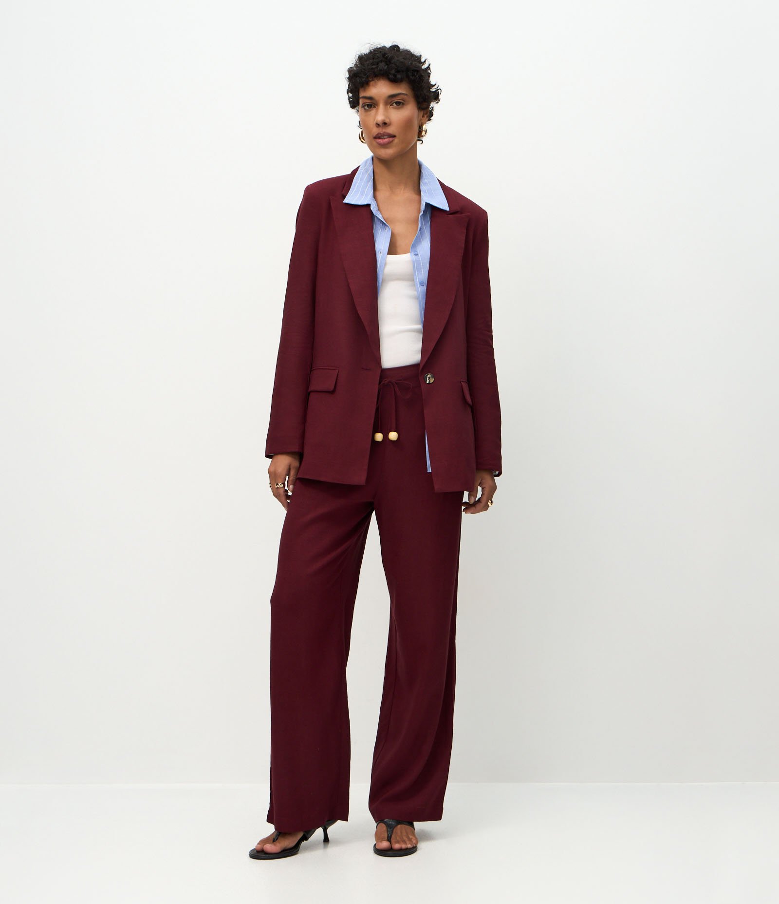 Blazer em Viscolinho com Lapelas e Botão Único Vinho 3