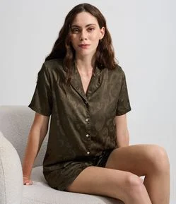 Pijama Short Doll Americano em Cetim com Estampa Paisley