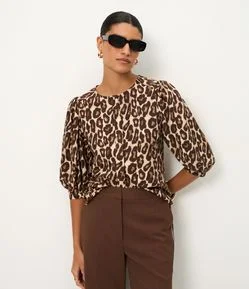 Blusa em Viscolinho com Mangas Bufantes e Estampa Animal Print