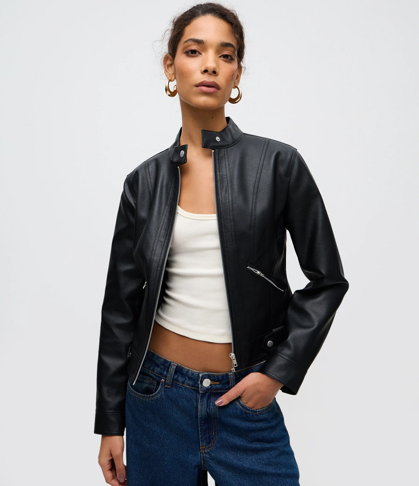 Jaqueta em PU com Gola Alta e Zíper Frontal Preto 1