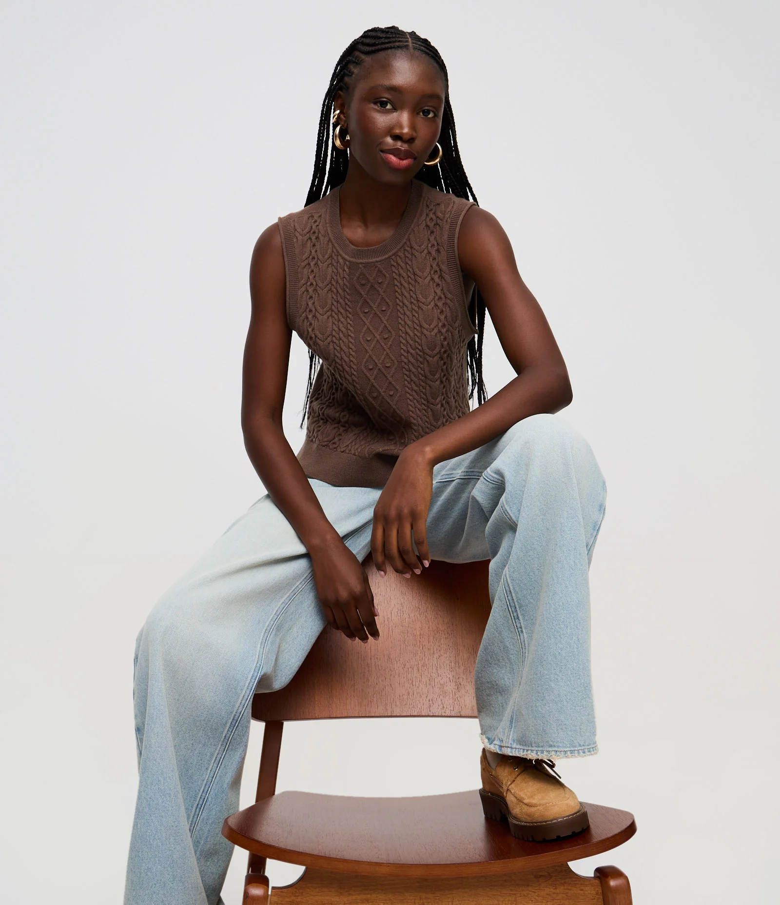 Colete em Tricô com Detalhes Contrastantes e Decote U Marrom 1