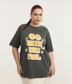 Camiseta  com Estampa Go With the Flow Curve & Plus SIze