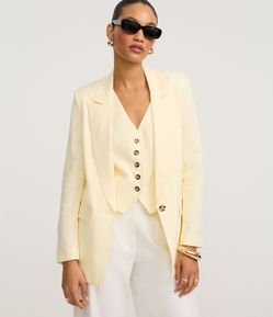 Blazer em Viscolinho com Lapelas e Botão Único