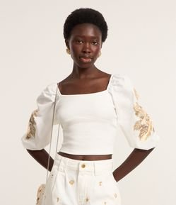 Blusa em Ribana com Manga Bufante e Estampa de Flor em Foil