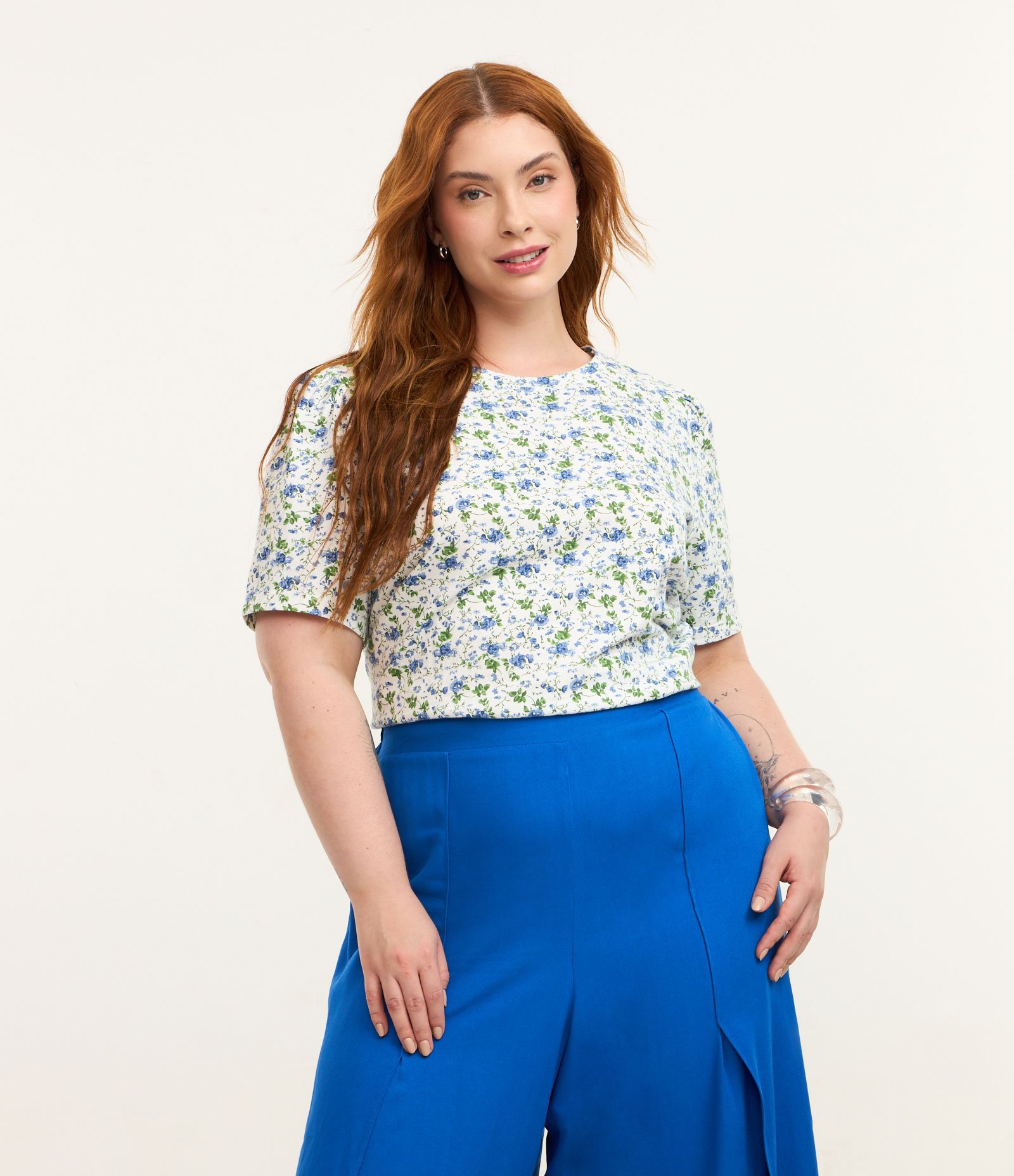 Blusa em Algodão com Estampa Floral Liberty e Manga Bufante Curve & Plus Size Branco 2