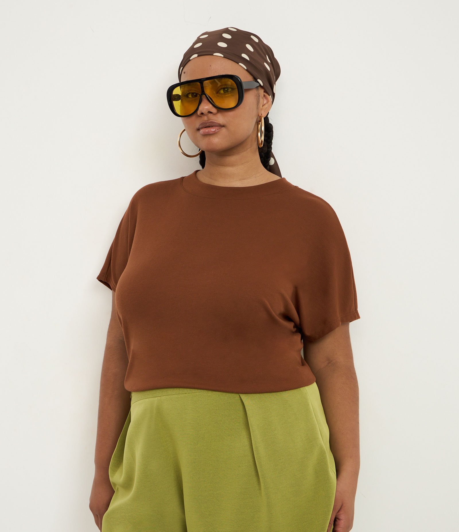 Blusa Básica em Ribana e sem Cava Curve & Plus Size Marrom 2