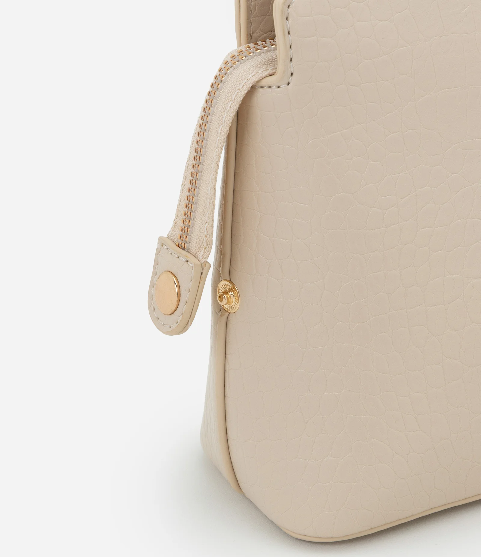 Bolsa Transversal Pequena com Alça de Corrente e Metais Light Gold Off White 6