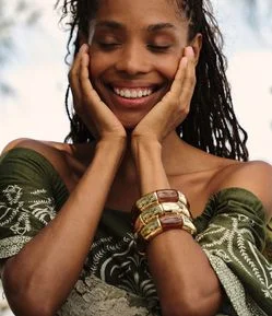 Blusa em Piquet com Manga Evasê e Estampa Arabesco