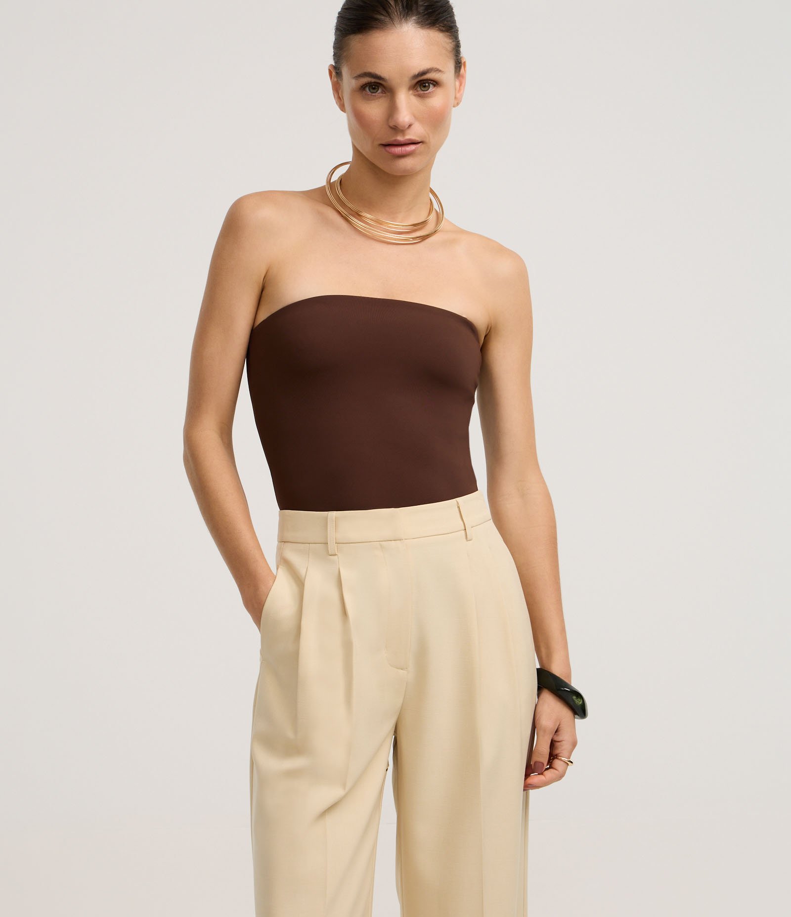 Body em Poliamida com Decote Reto Marrom 1