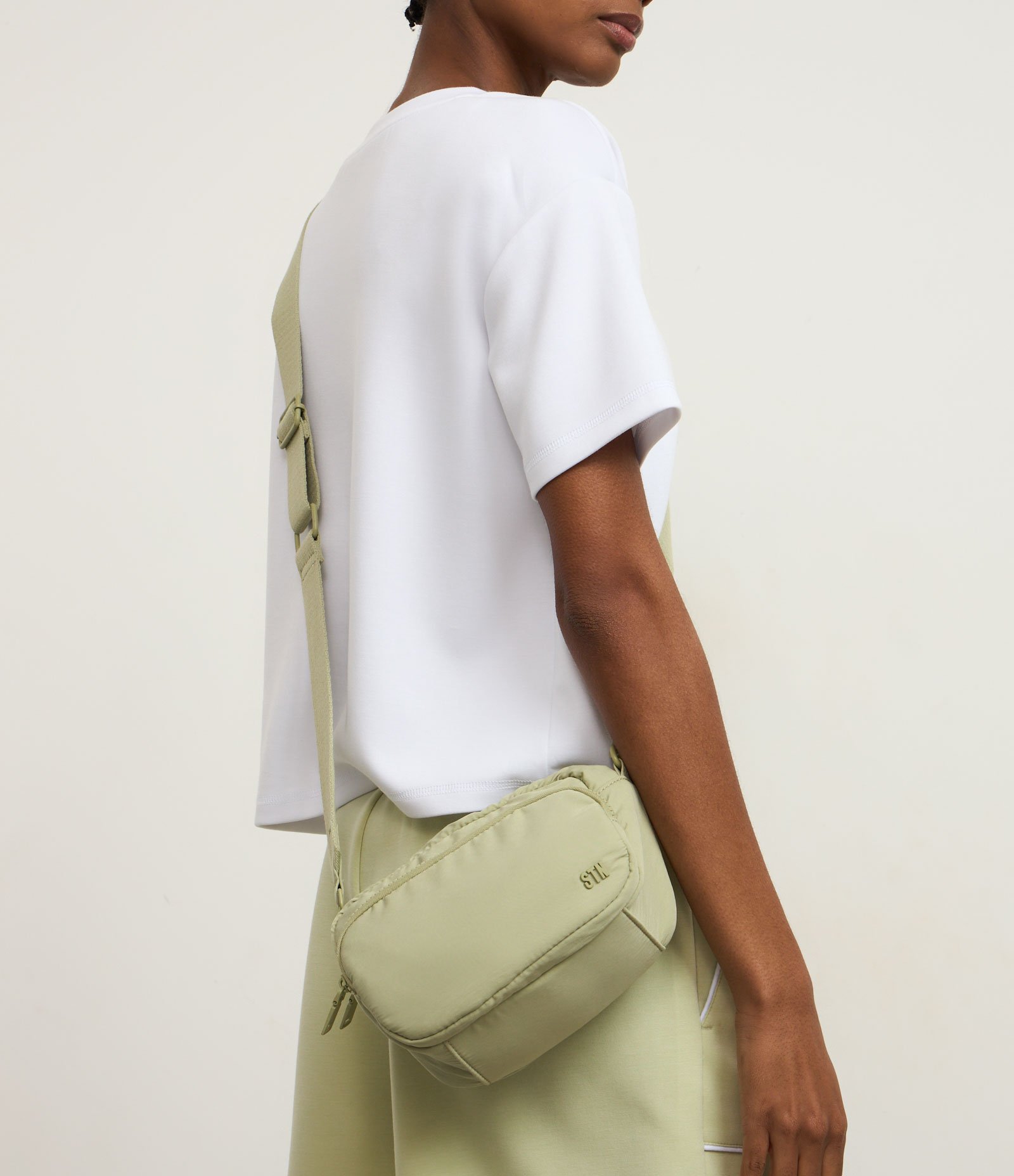 Bolsa Esportiva Transversal com Alça Removível Verde 10