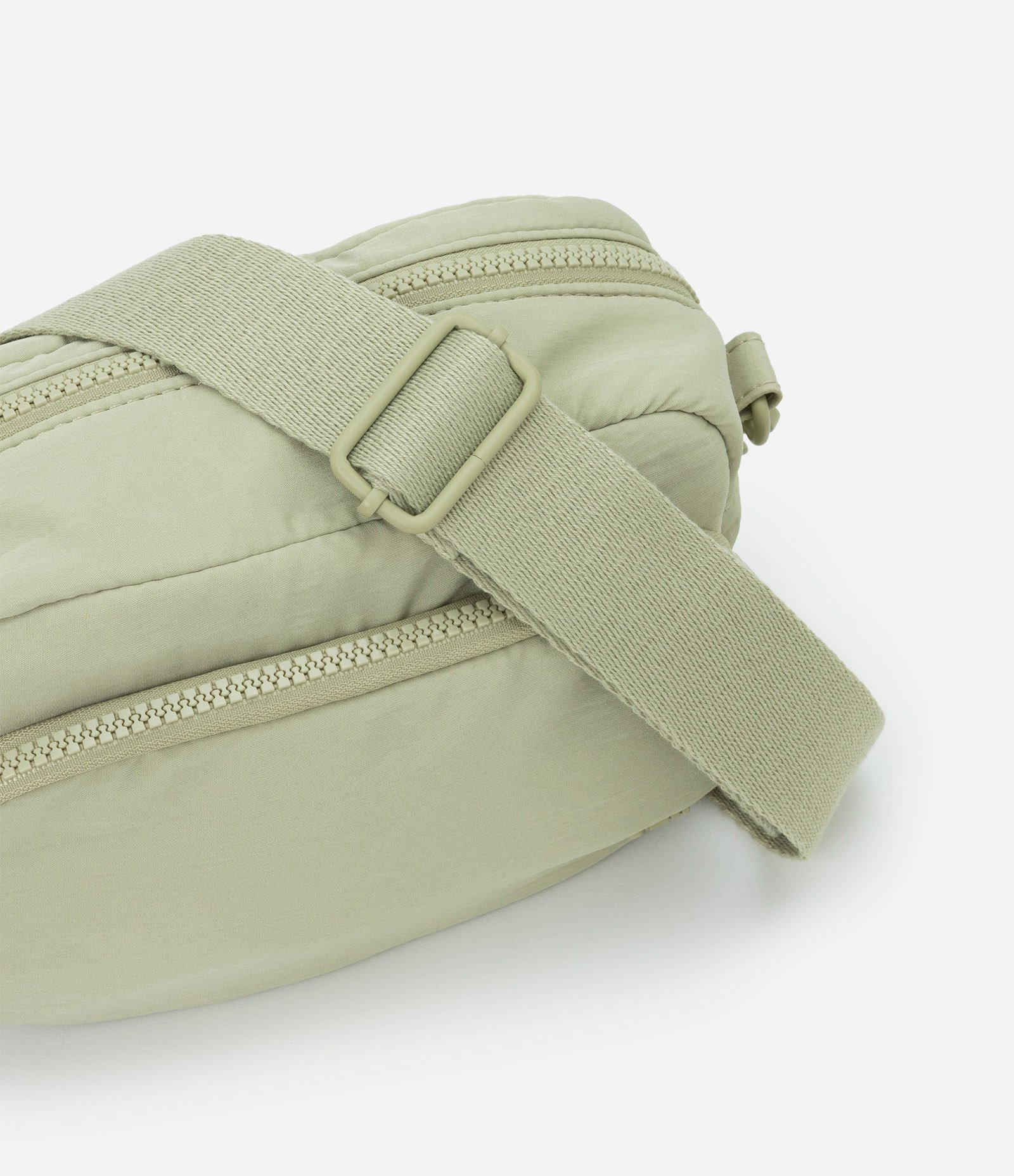 Bolsa Esportiva Transversal com Alça Removível Verde 5