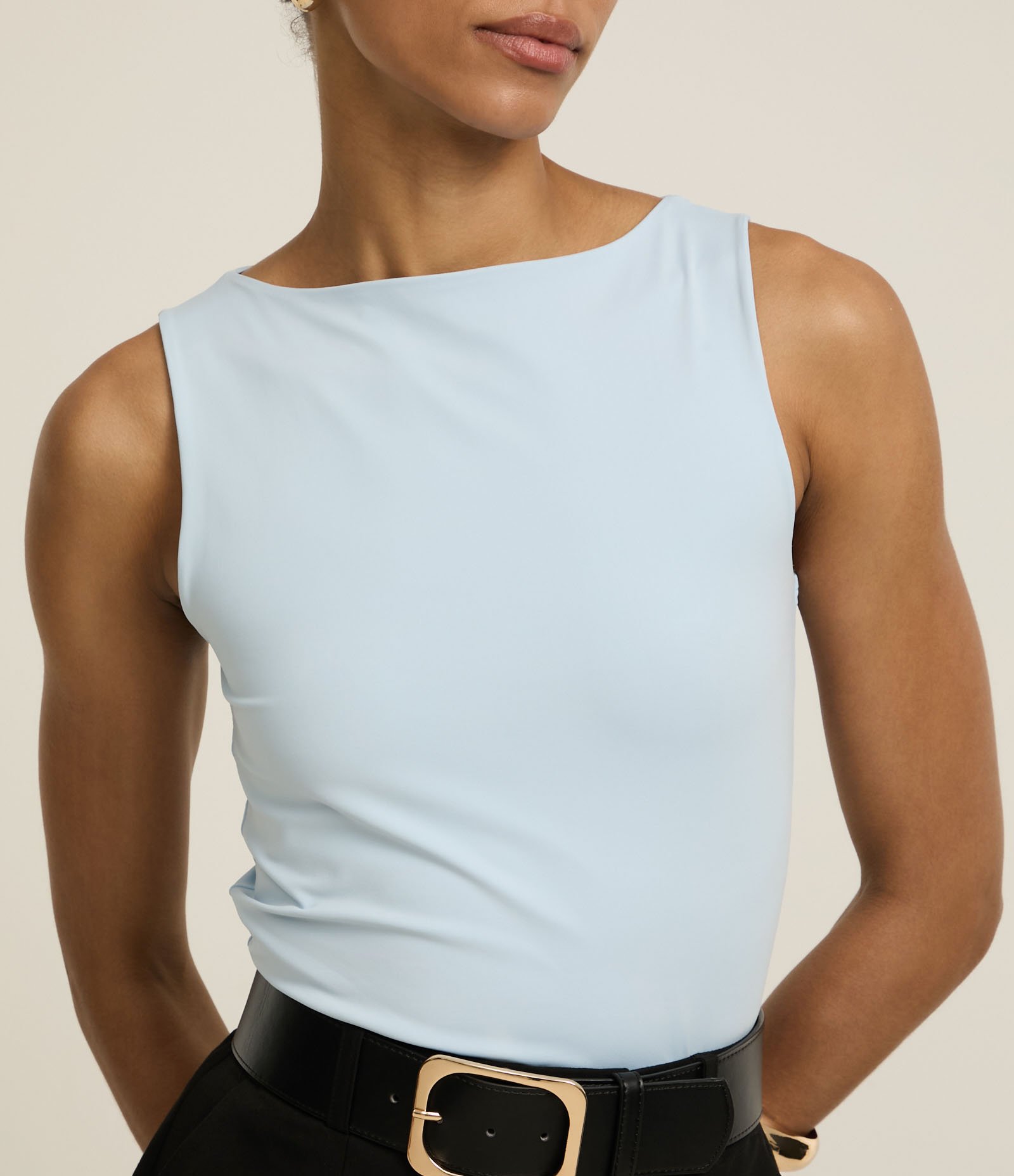 Blusa Regata com Gola Halter em Poliamida Azul 3