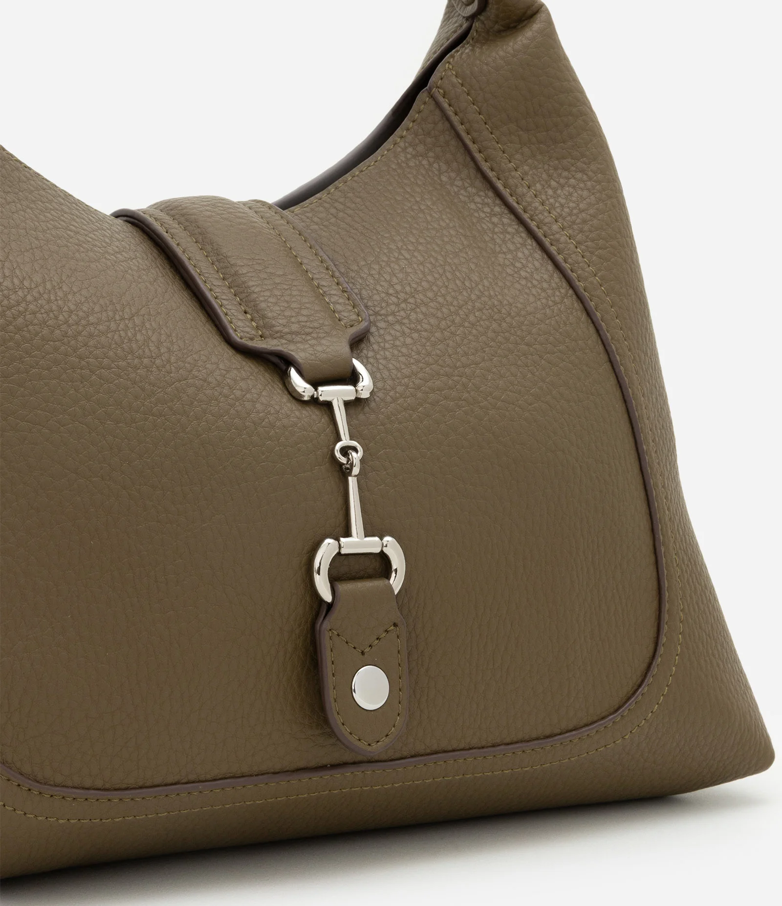 Bolsa Hobo Média com Necessaire Verde 5