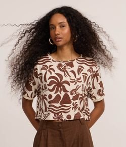 Blusa Cropped T-shirt em Viscose com Estampa de Ícones de Praia