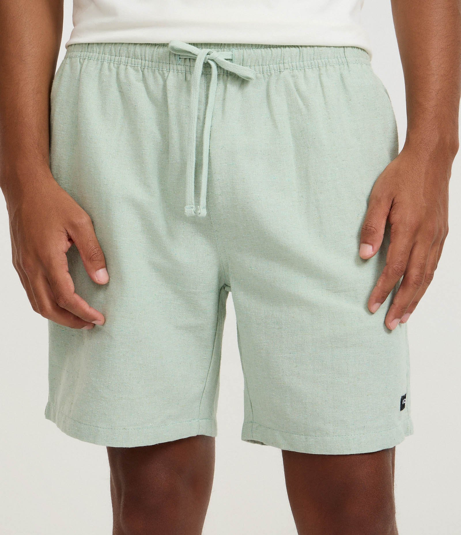 Bermuda em Algodão com Cós Elástico e Etiqueta Aplicada Verde 2