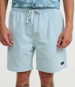 Bermuda em Algodão com Cós Elástico e Etiqueta Aplicada