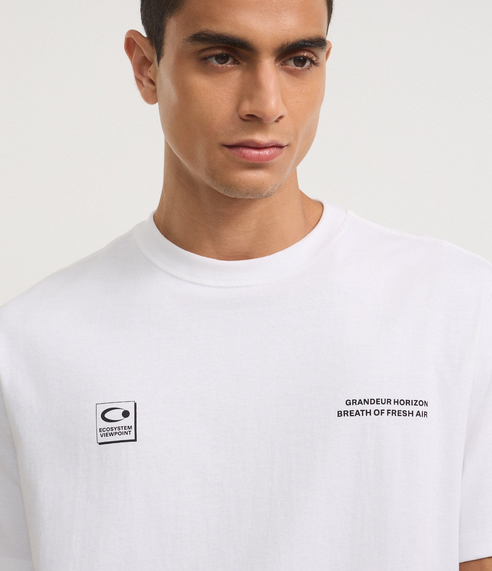 Camiseta Comfort em Malhão com Estampa Photoprint Branco 4