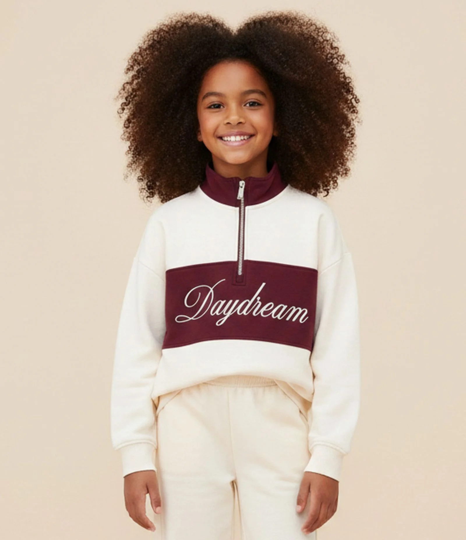 Casaco Infantil com Zíper e Lettering Daydream – Tam 5 a 14 Anos