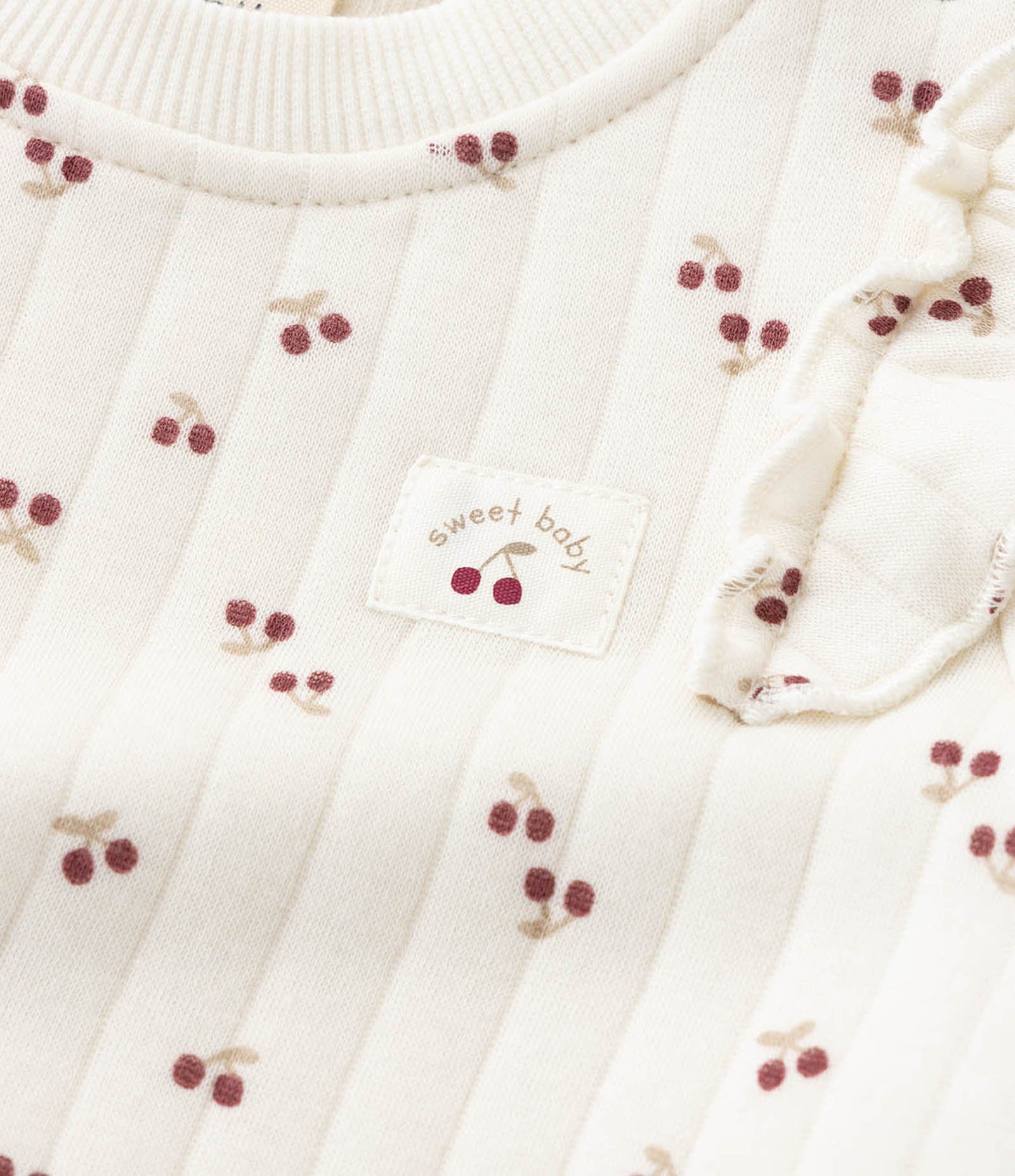 Conjunto Infantil em Matelassê com Cerejinhas e Legging Polar – Tam RN a 18 Meses Off White/Vinho 13