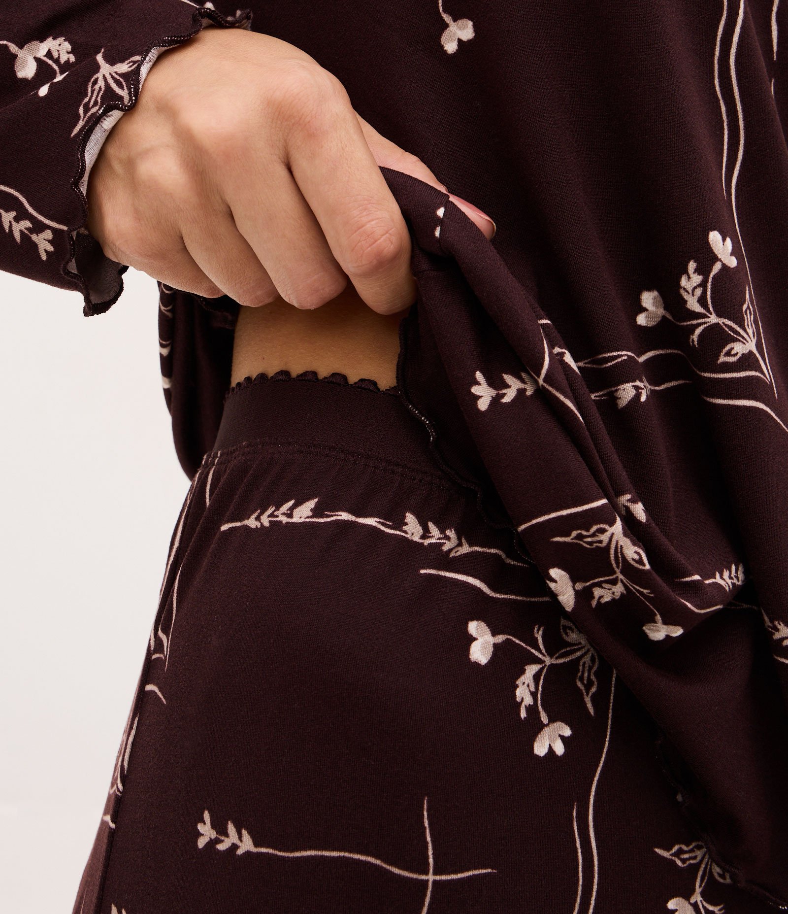 Pijama Americano Longo Peach Touch com Estampa Floral Marrom 4