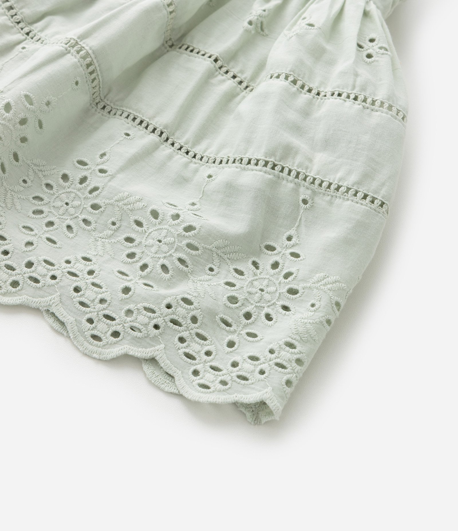 Vestido Infantil em Tricoline com Broderie Floral e Calcinha - Tam 0 a 18 Meses Verde 6