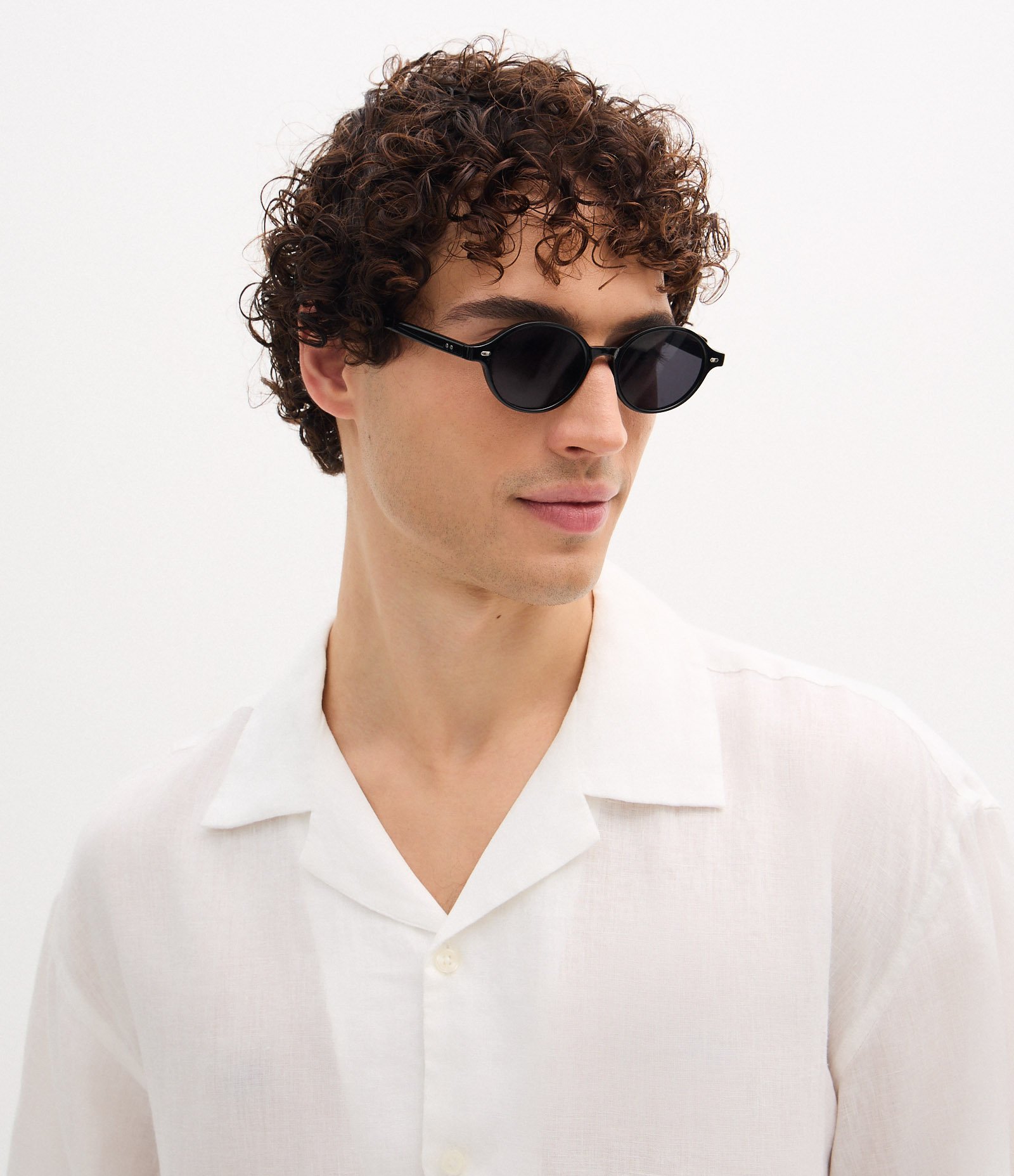 Camisa em Linho com Manga Curta Branco 7