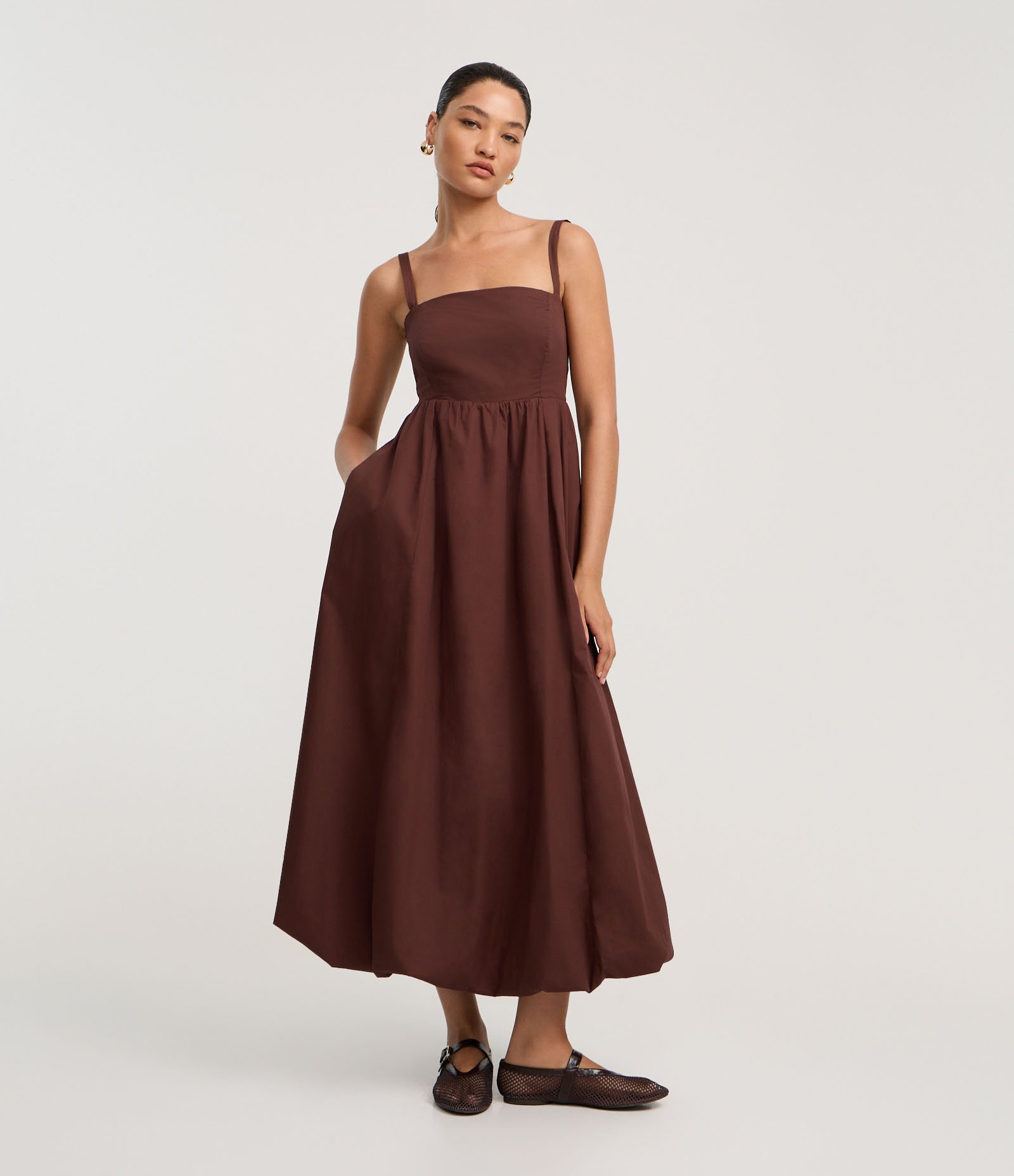 Vestido Balonê em Cotton com Elástico na Alça e Lastex Marrom 1